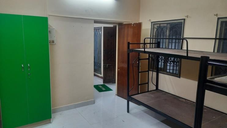 4 Sharing AC Room